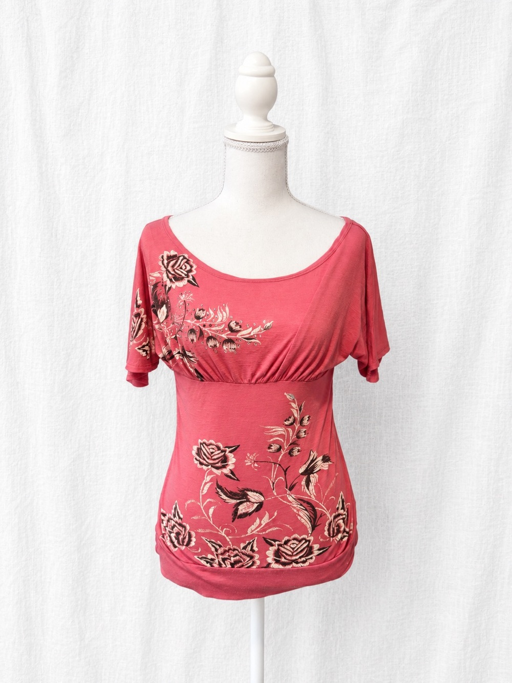 a'gaci Rose Pink Floral Scoop-Neck Short Sleeve Y2K Top